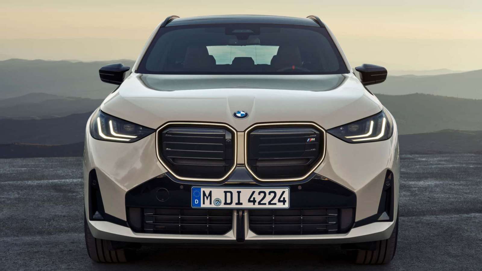 Επίσημη πρεμιέρα για τη νέα BMW Χ3 με έως 398 ίππους